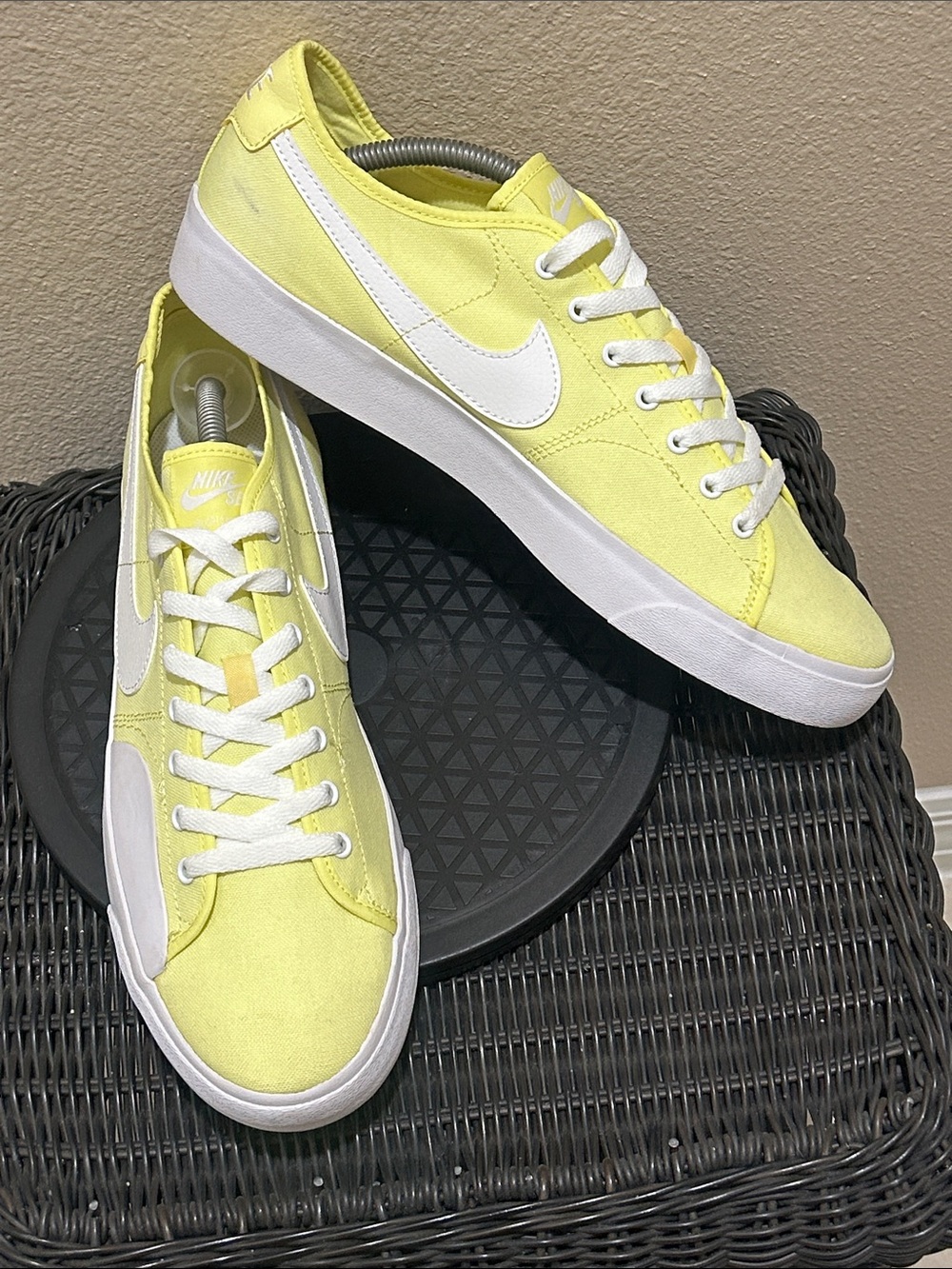 Nike SB Blazer Court Light Citron CV1658-700